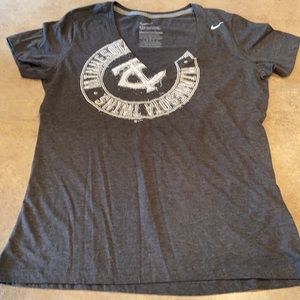 Women’s Nike Minnesota Twins shirt size XL
